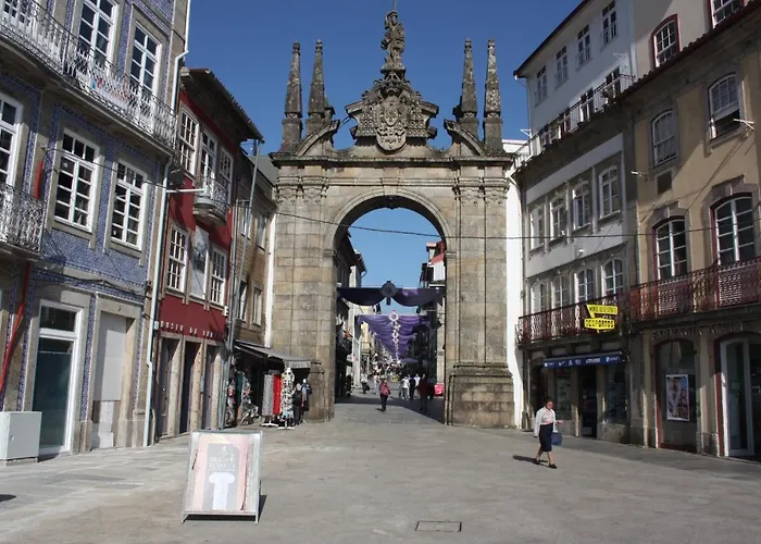 Arco Da Porta Nova *
